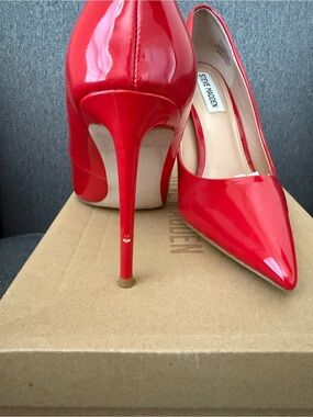 Steve Madden Red Patent Pointed Toe Stiletto Pumps